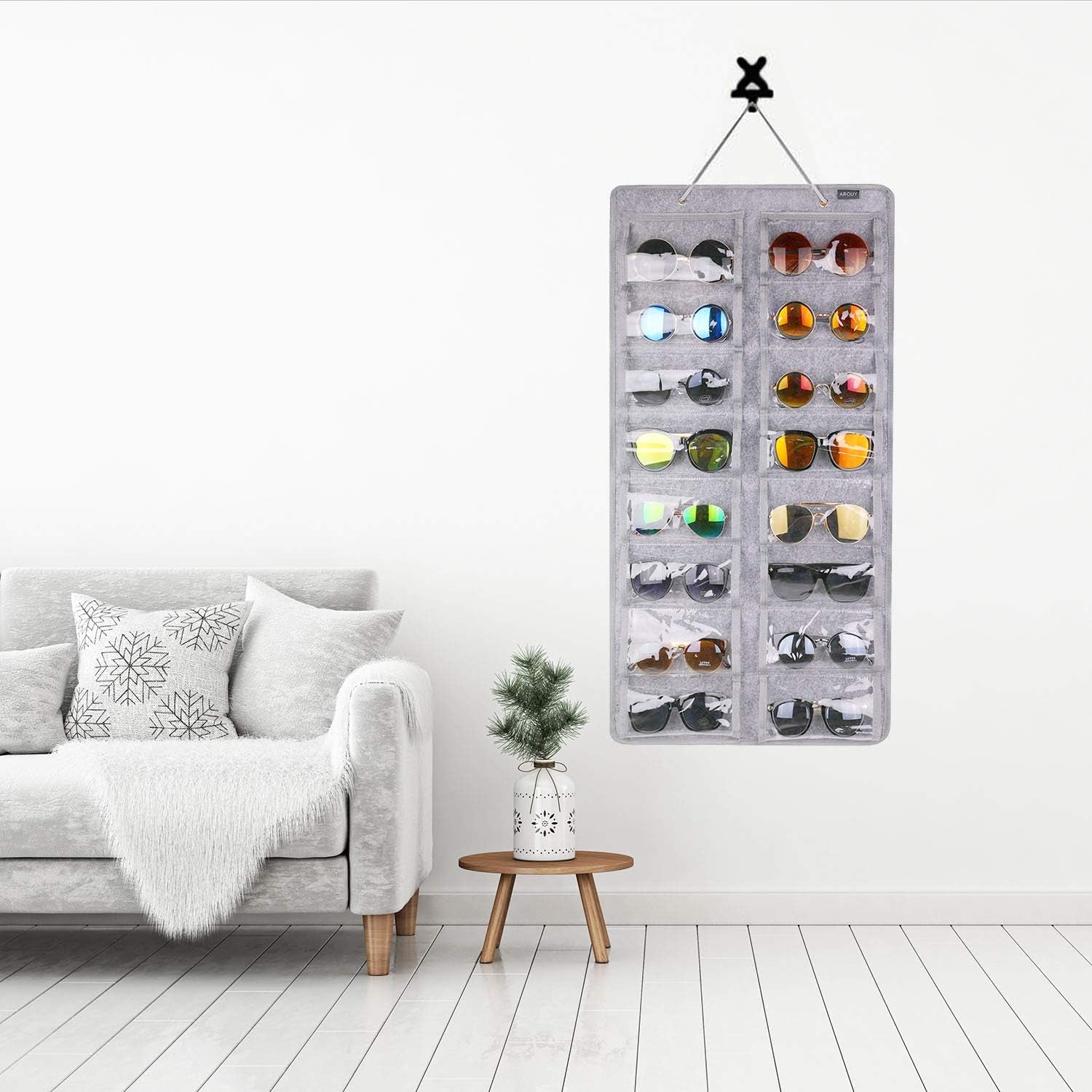 Sunglasses Organizer Storage, Hanging Dust Proof Wall Pocket Glasses Organizer - 16 Felt Slots Sunglass Organizers Holder with Metal Hook and Sturdy Rope (Gray, Dust Proof)